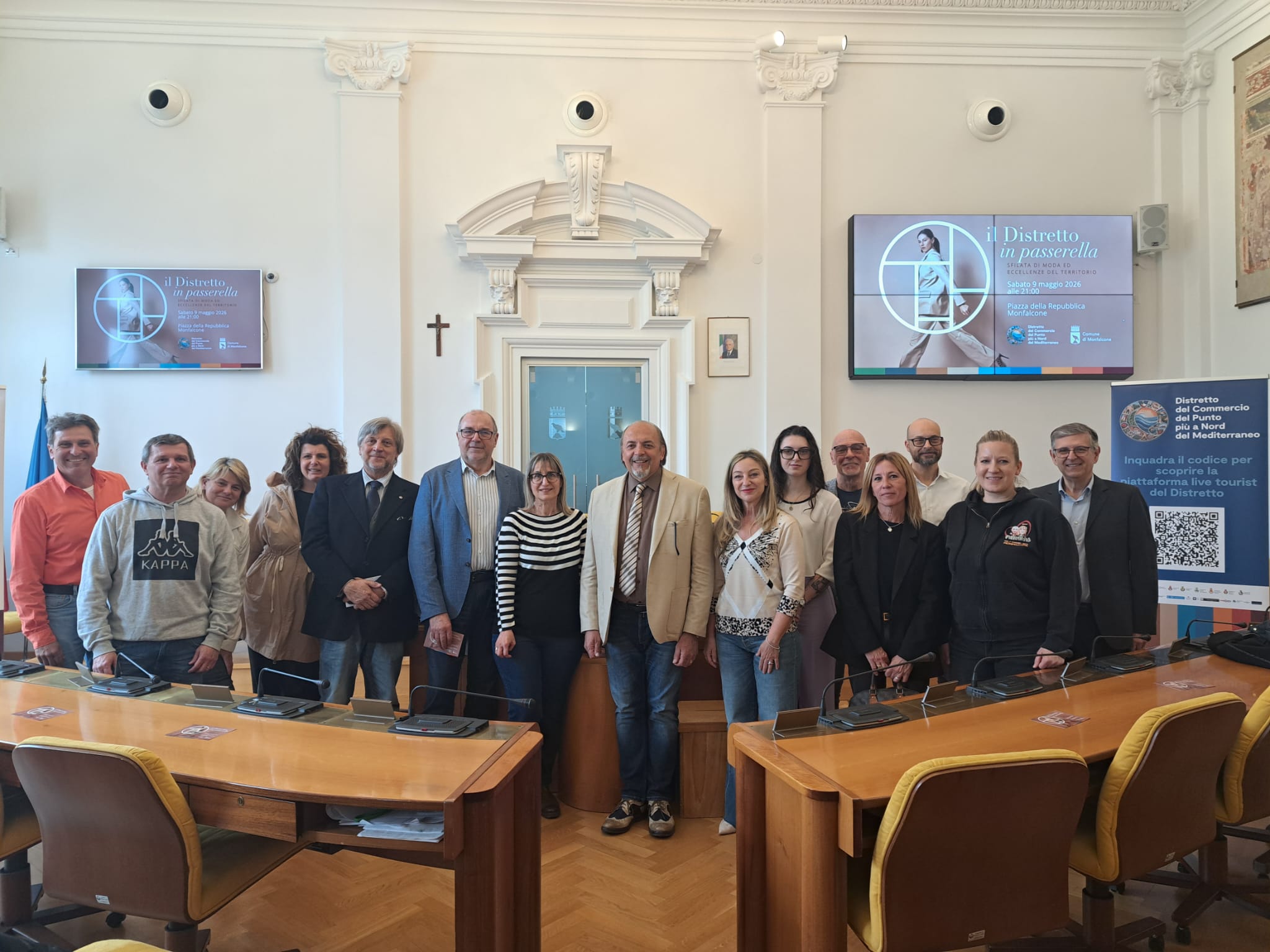 Immagine per Monfalcone, il Distretto del Commercio scende in passerella: 26 attività sfilano in piazza della Repubblica 