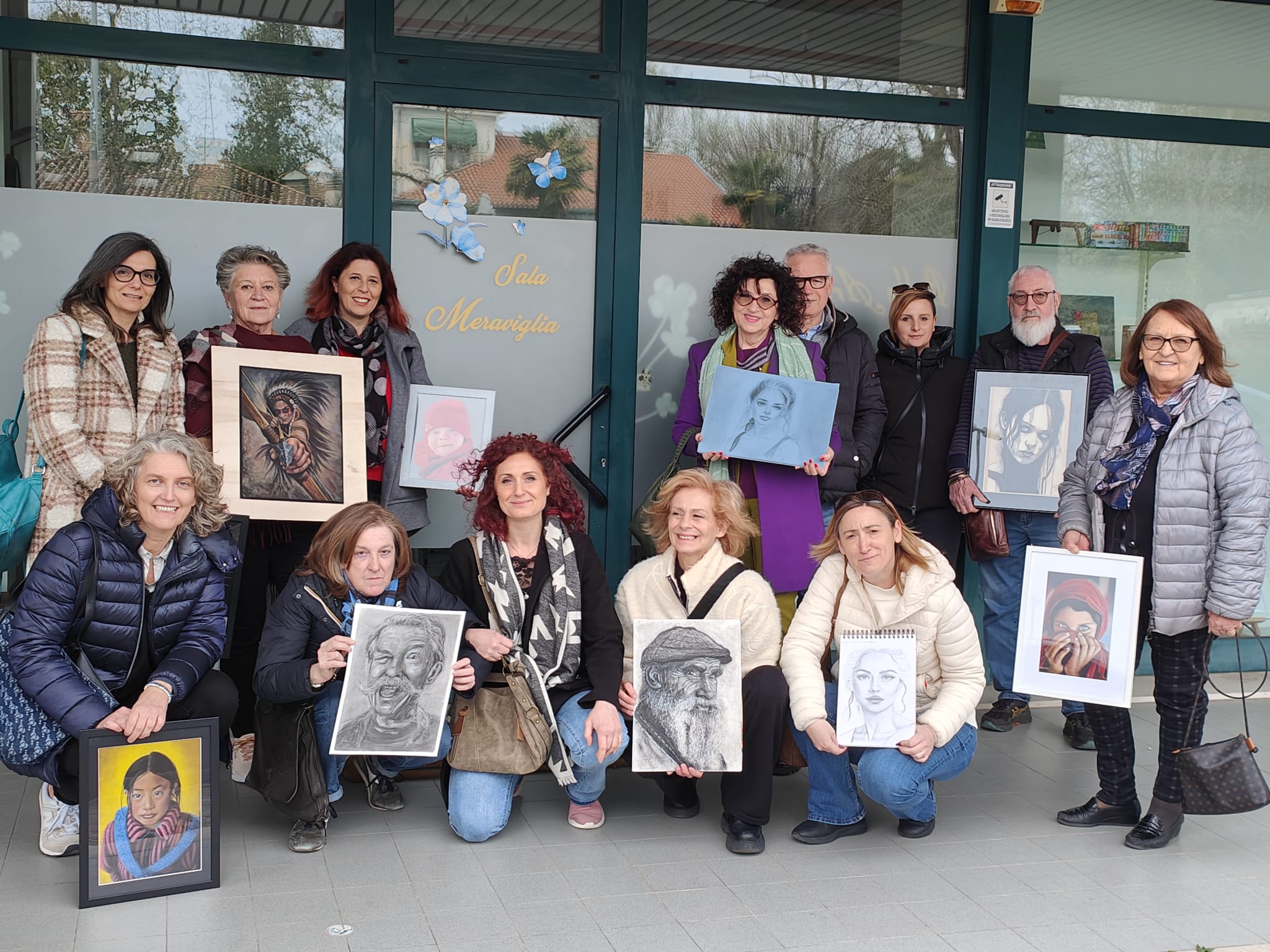 Immagine per Mossa, Villa Codelli accoglie i disegni a pastello di ‘Luce senza il bianco’: in mostra i frutti del corso di Elisa Succi 