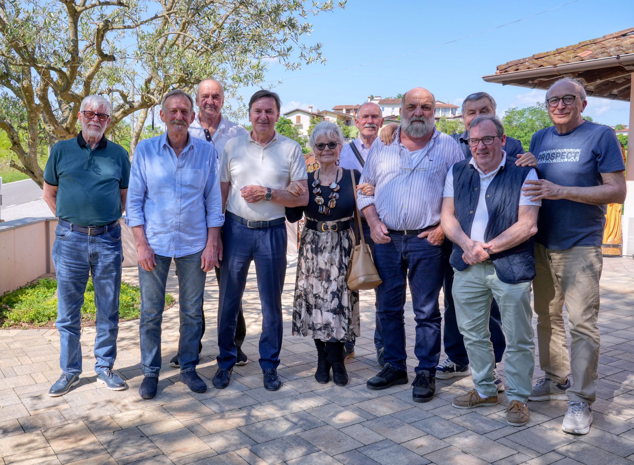 Immagine per Fotonotizia - Insieme da 53 anni, gli ex compagni di classe della 5EC dell'Itis si ritrovano ancora
