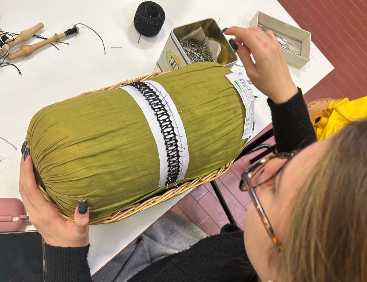 Immagine per La Scuola Merletti di Gorizia chiude un positivo 2025: iscritti a quota 370 