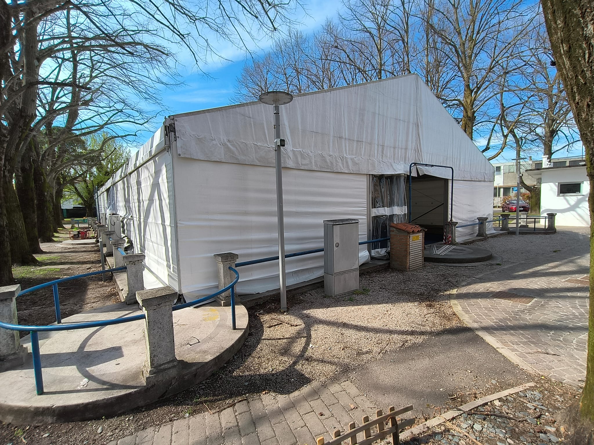 Immagine per Ronchi, l’Excelsior diventa parco culturale: allestito il palatenda per ‘Librinfesta’ e per le rassegne estive