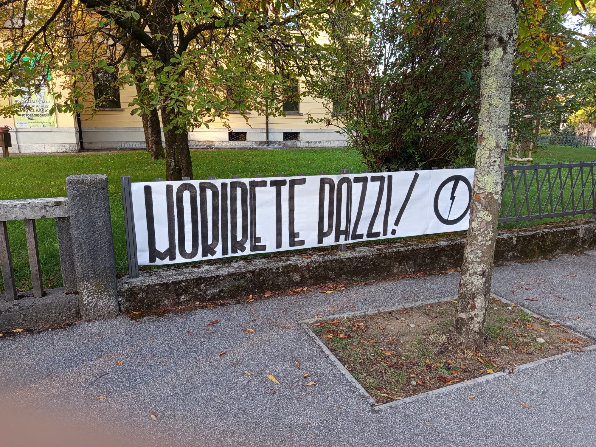 Immagine per «Svegliamo Gorizia»: striscioni di Blocco Studentesco davanti a cinque scuole