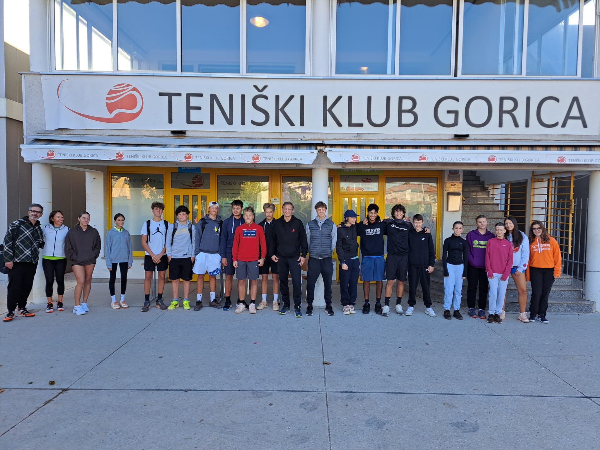 Immagine per Tennis Campagnuzza Gorizia tra agonismo e amicizia transfrontaliera: dal Trofeo 'Cortese' al 'Torneo' con il club di Nova Gorica