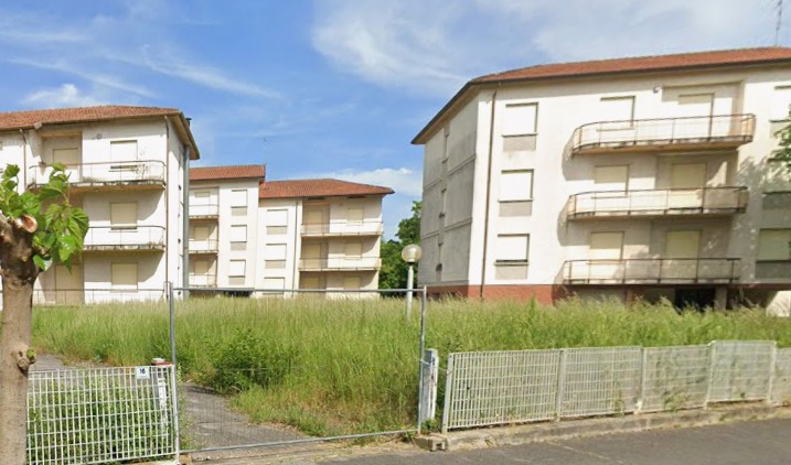 Immagine per Palazzine di via Bancaria a Cormons, Moretti e Mauri: «Definire tempi certi d’intervento»