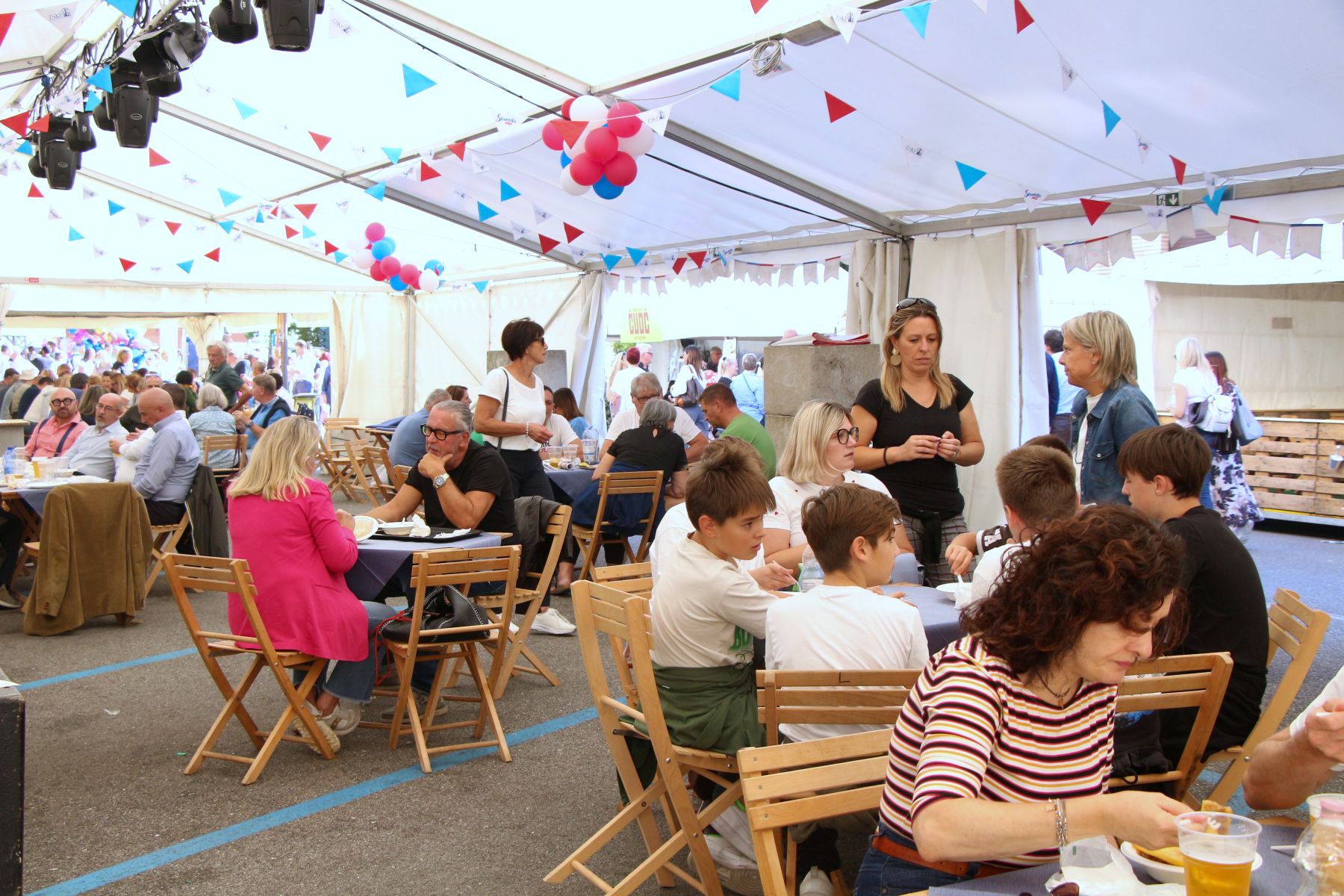 Immagine per Torna la Slovenska vas a Gusti di Frontiera: quattro giorni tra gastronomia, musica e cultura
