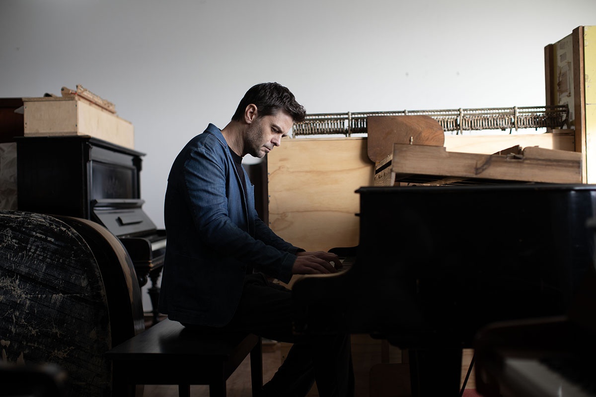 Copertina per Luca Ciut porta ‘Allow Yourself’ tra le rovine della Chiesa di San Valentino, martedì 26 agosto il concerto