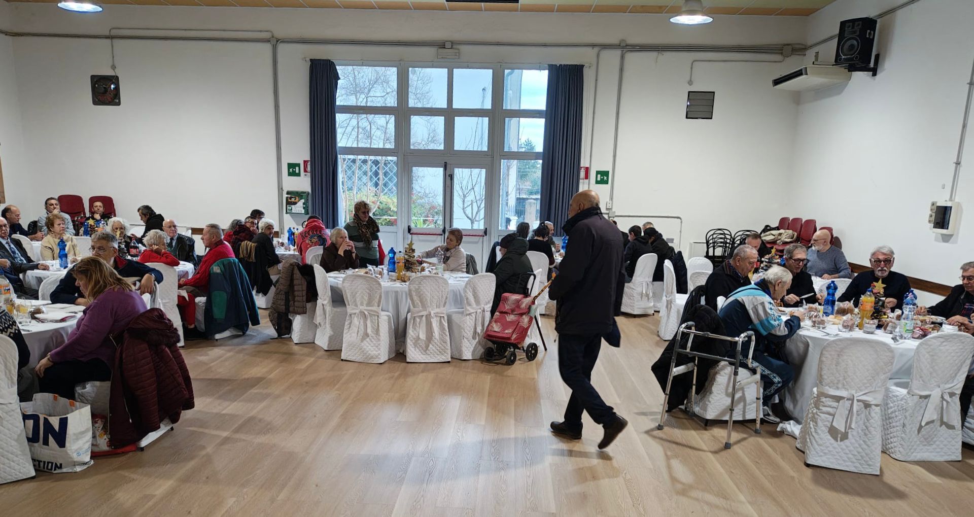 Immagine per Monfalcone, oltre cento persone festeggiano assieme il Natale al Centro Poclen