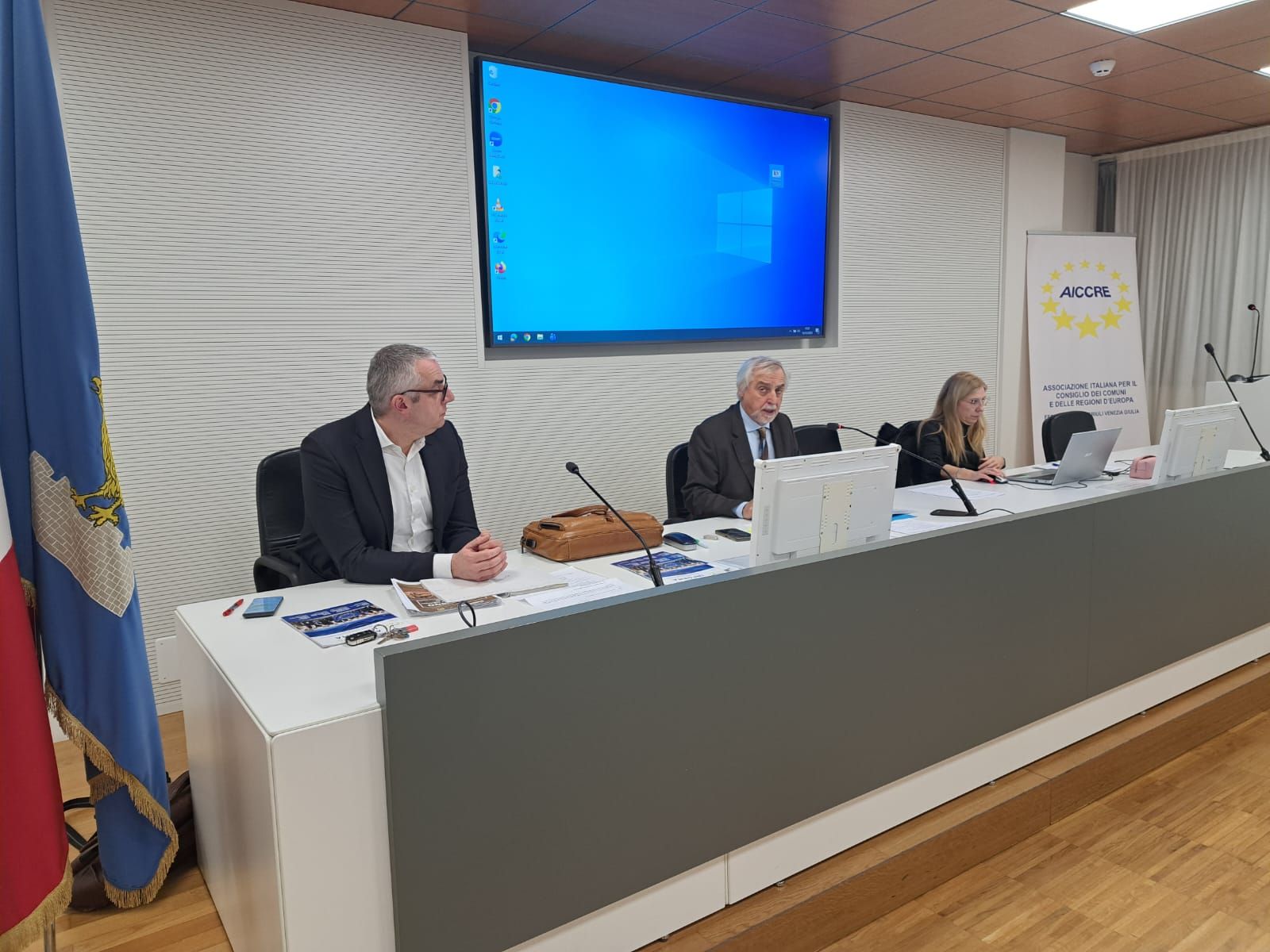 Immagine per Aiccre Fvg â€˜tira le somme' del 2025 in vista dell'anno nuovo. Ritornano i bandi Scuole, Gemellaggi ed Eap 