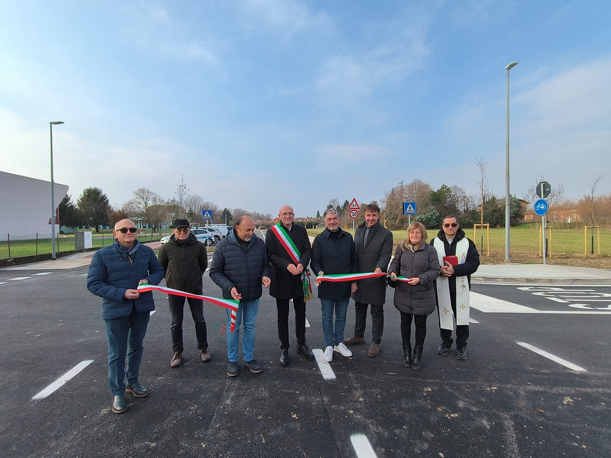 Aperto il nuovo tratto di via Atleti Azzurri d’Italia tra Begliano e Pieris, «scuole più sicure»