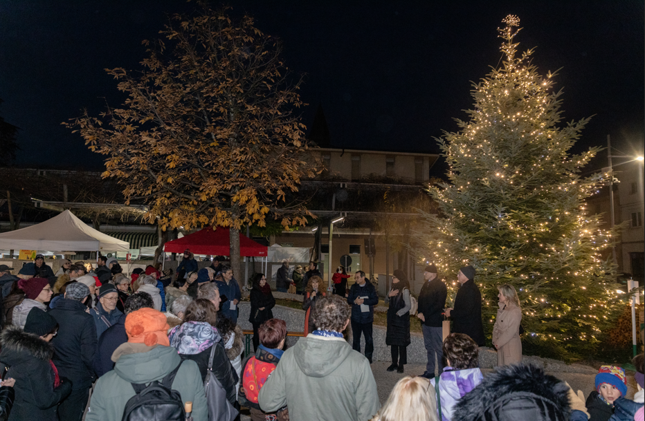 Immagine per San Canzian accende i suoi alberi di Natale domenica 7 dicembre tra Krampus, bancarelle e gemellaggio 