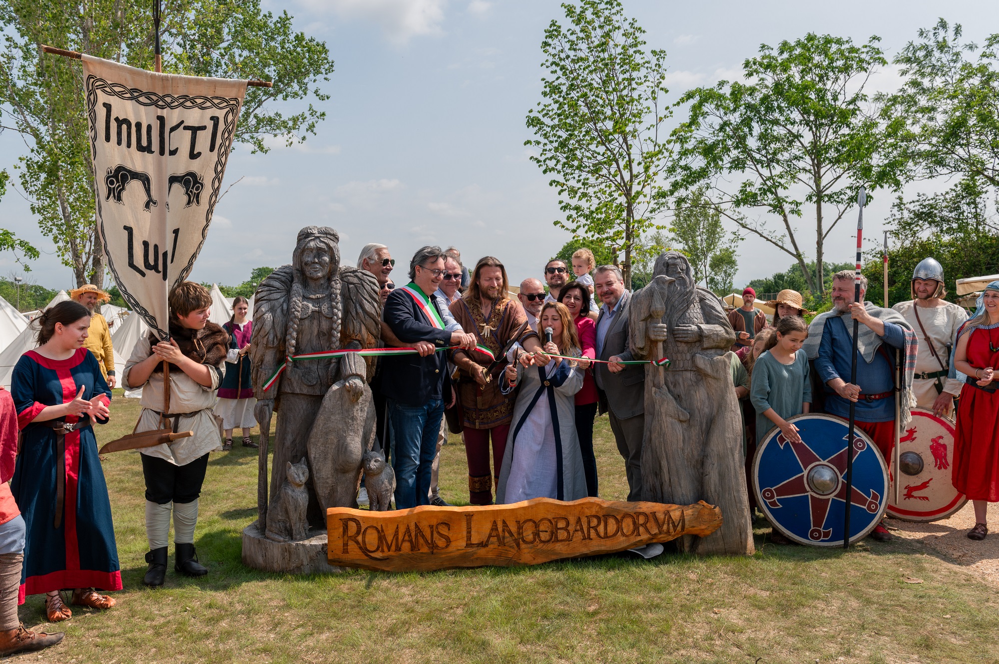 Copertina per Si chiude con successo la XIII edizione di ‘Romans Langobardorum’: il nuovo villaggio ‘Invicta Luporum’ attira 4mila persone