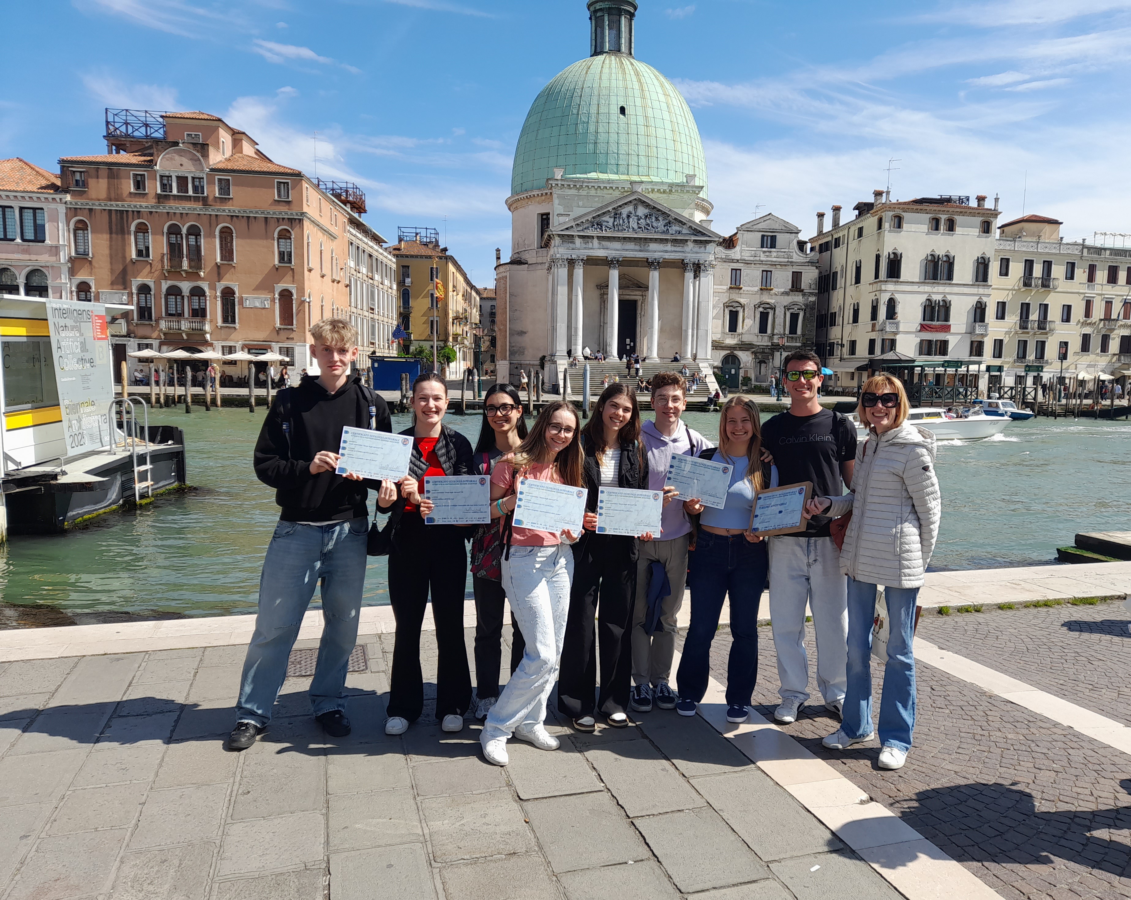 Copertina per L’impegno del 'Duca degli Abruzzi' per promuovere il turismo sostenibile, premiate le classi quinte al concorso ‘Ecologika’
