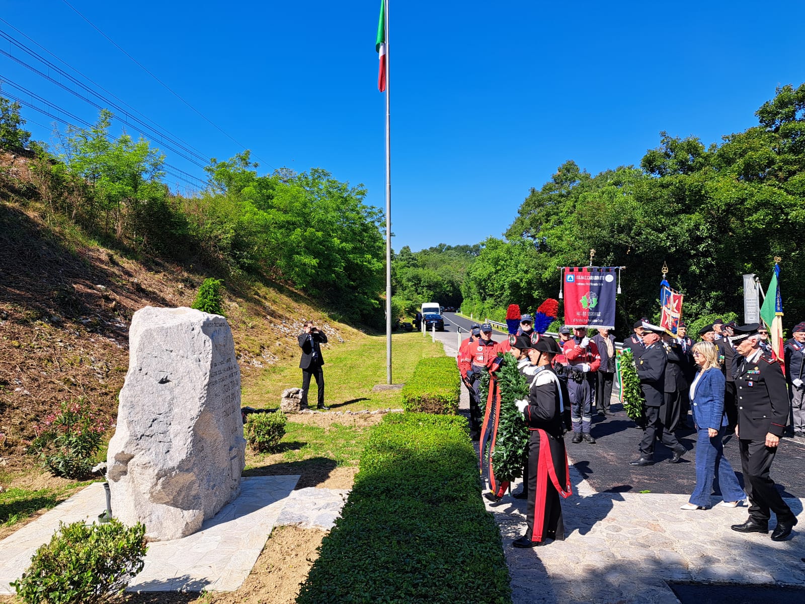 Copertina per Cinquantatré anni dalla strage di Peteano, il ricordo dell’Arma dei Carabinieri e delle autorità
