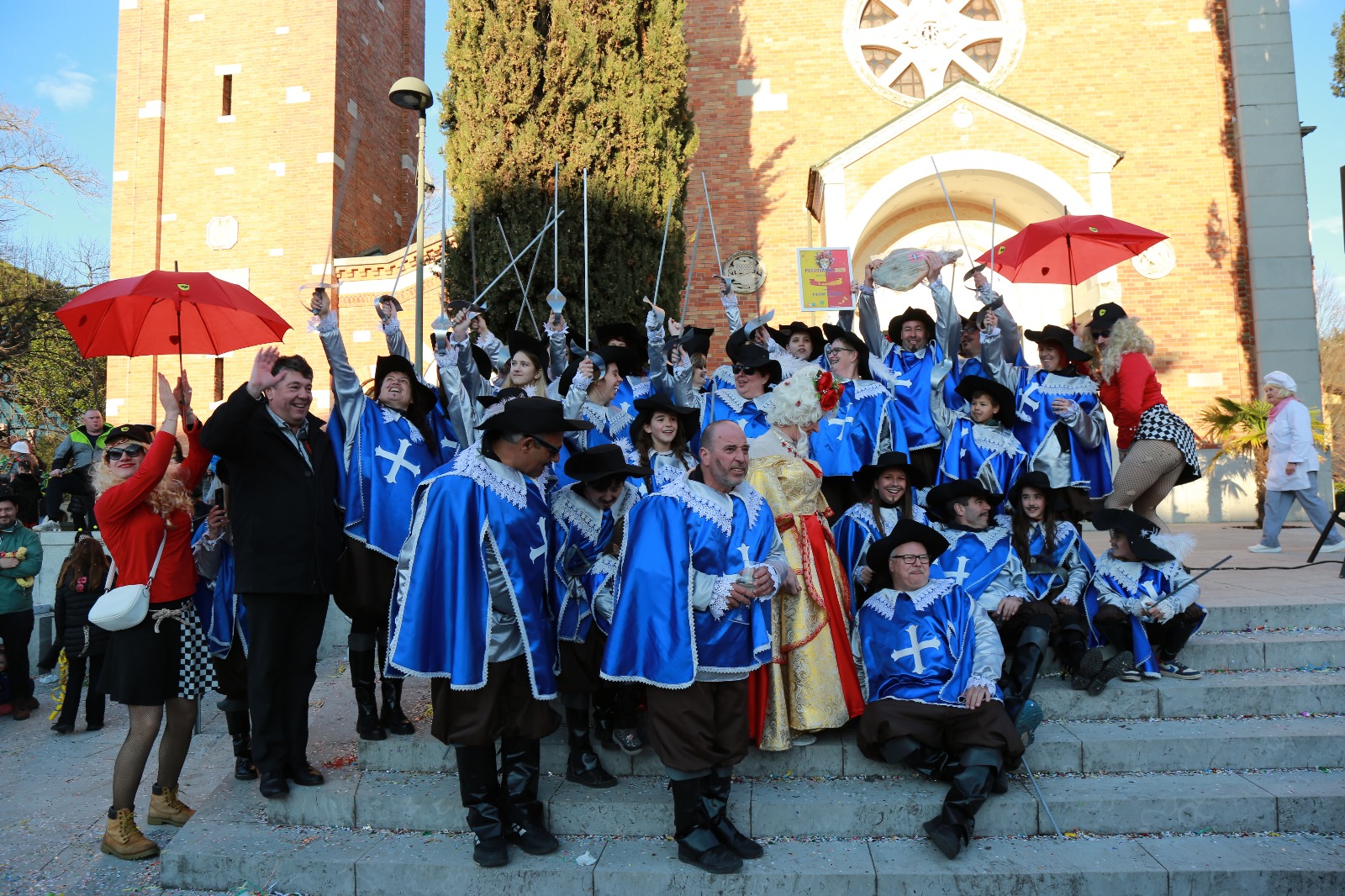 Immagine per Carnevale a Šempeter, sul podio i ‘moschettieri della mortadella’ di Opatje Selo
