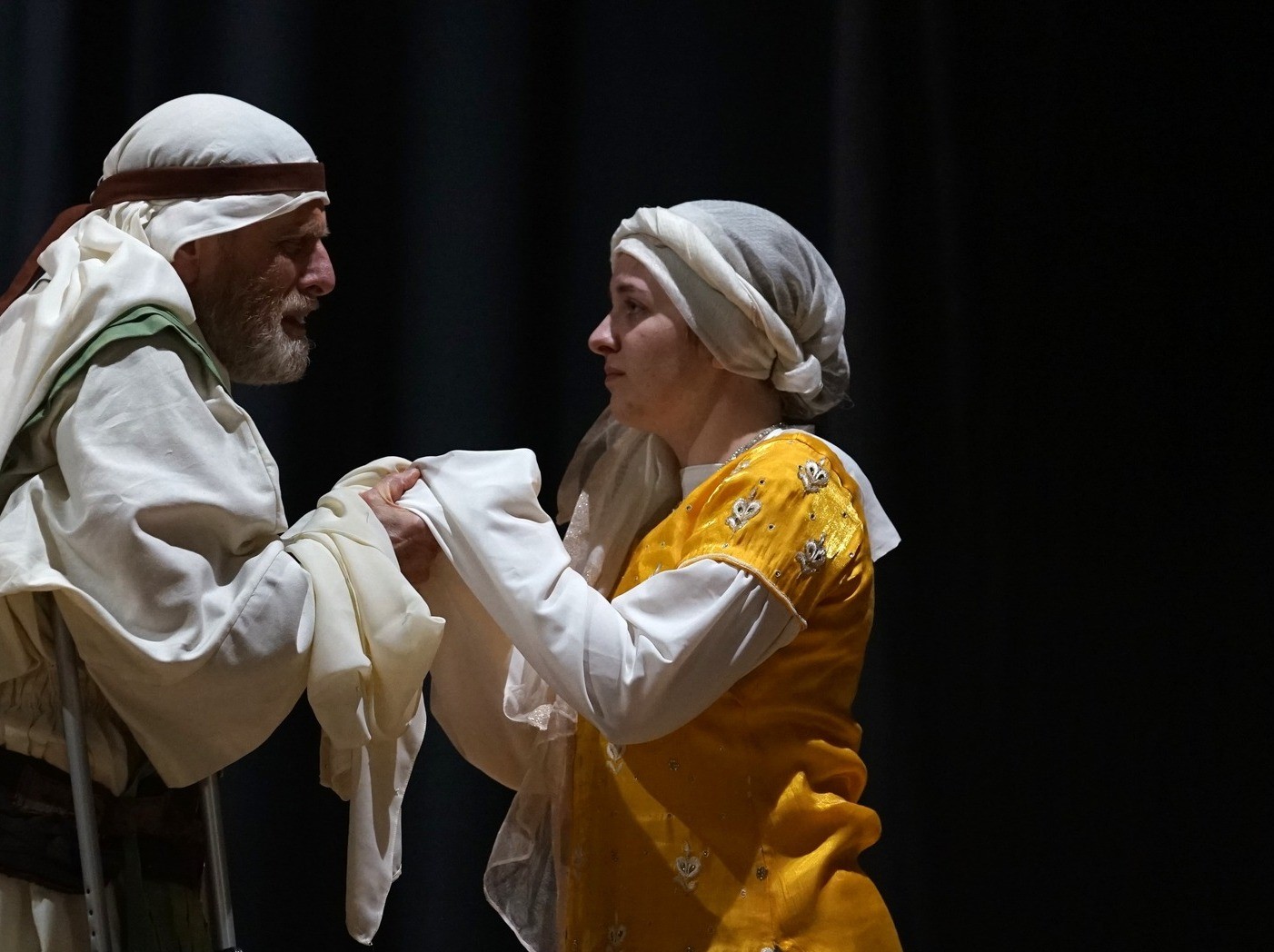 ‘Nathan il Saggio’ al Verdi di Gorizia, una «fiaba-metafora» in cui l’amore fraterno supera ogni fede e apparente contraddizione