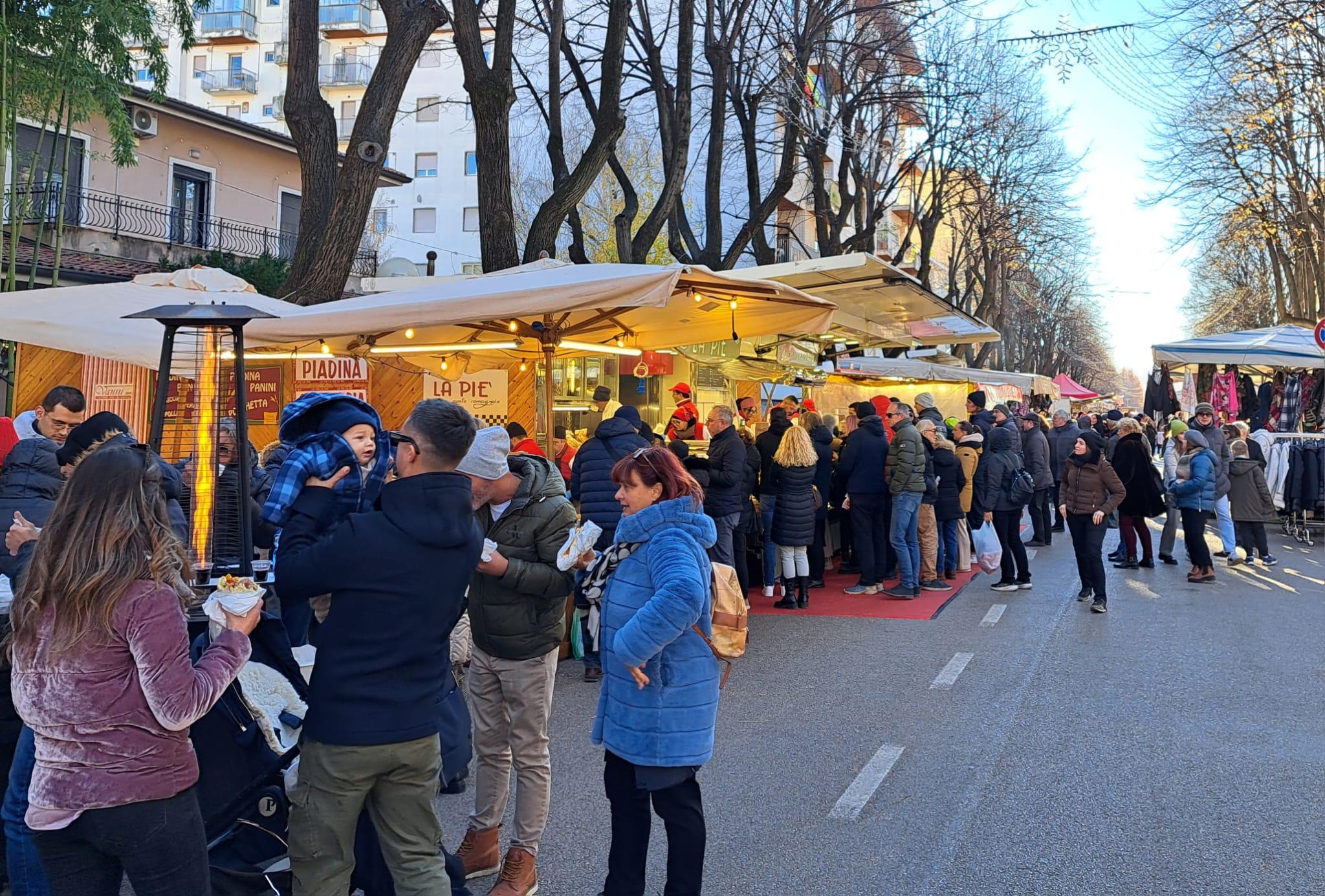 Immagine per Cresce l'attesa per la Fiera di San Nicolò a Monfalcone, il 5 dicembre arrivano oltre 180 bancarelle 