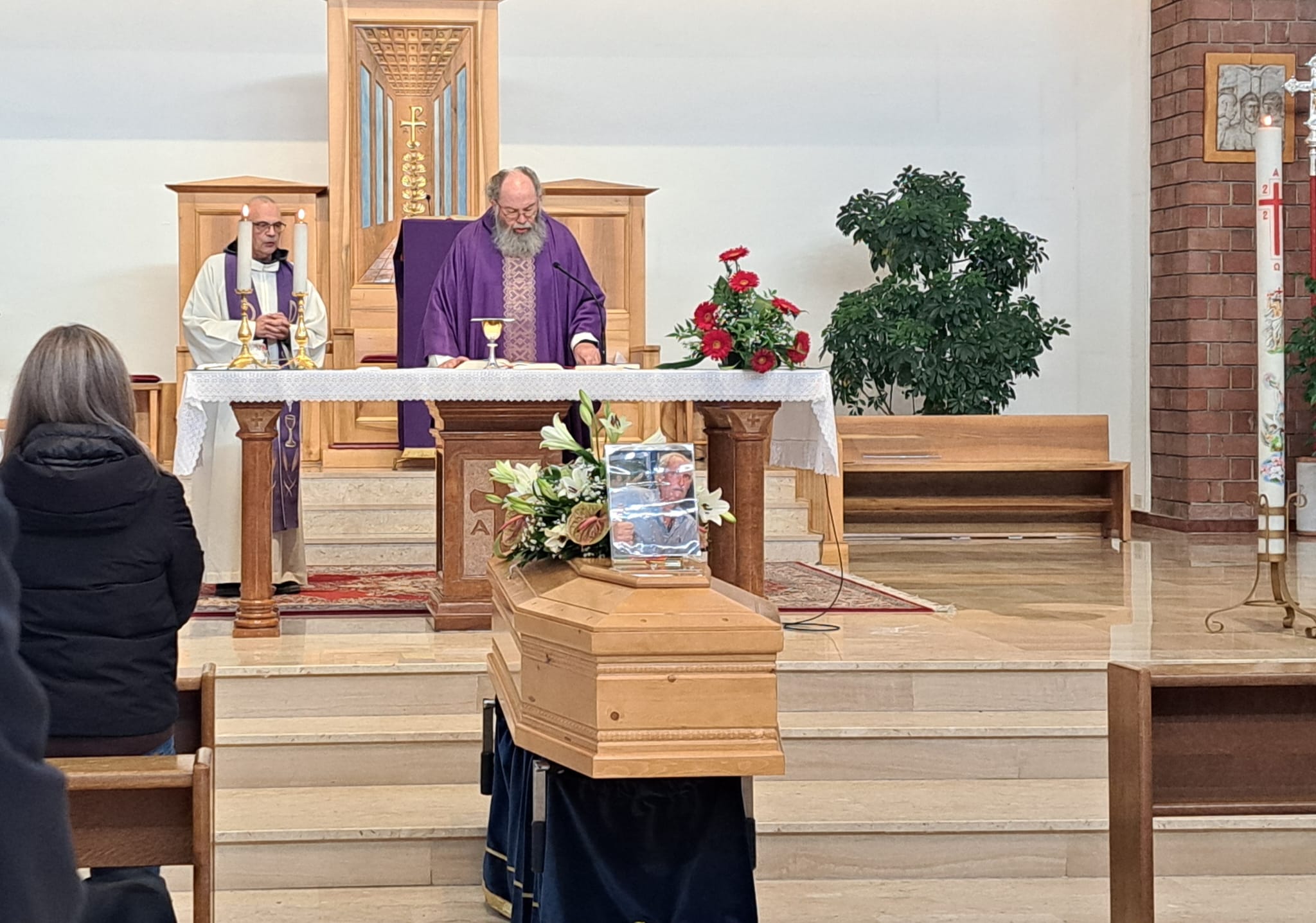 L’ultimo sentito saluto a Fabrizio Janke, «ha conosciuto sofferenza e dolore senza mai smettere di credere nella vita»