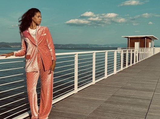 Il Teatro Bonezzi ospita ‘Sfumature di Moda’, in passerella le ultime tendenze d’abbigliamento dei negozi di Monfalcone 