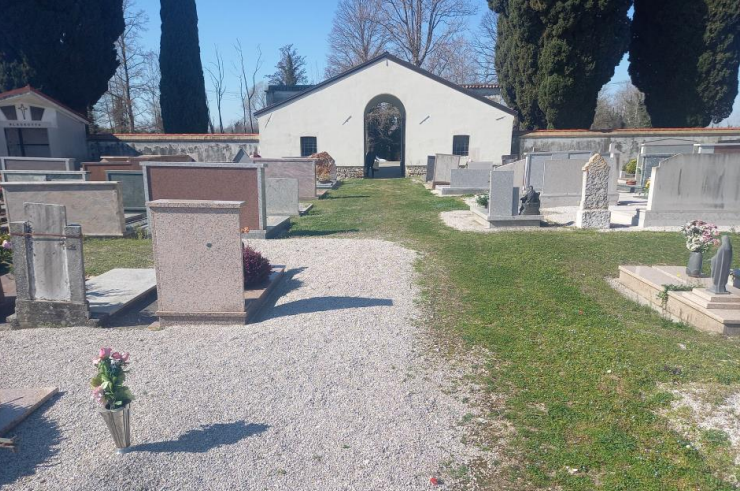 Immagine per San Canzian, ok della Giunta all’ultimo abbattimento di barriere architettoniche nei cimiteri. Intervento a Isola Morosini