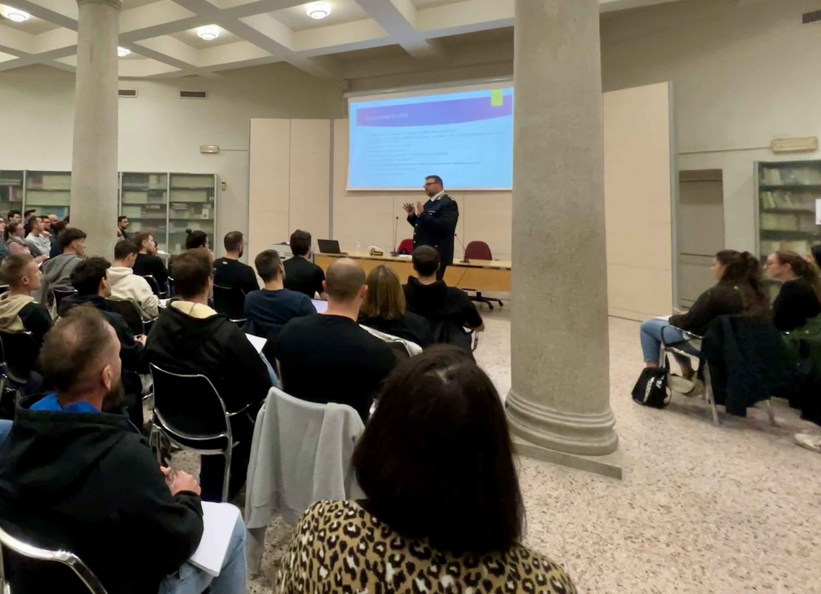 Immagine per Monfalcone, prende il via il corso-concorso per assumere due nuovi agenti nella Polizia Locale