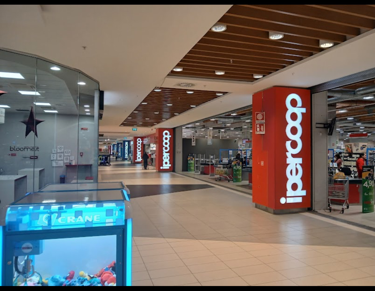 Immagine per Aggredito verbalmente da una cliente all’Ipercoop di Villesse, la segnalazione di un addetto di Sicuritalia 