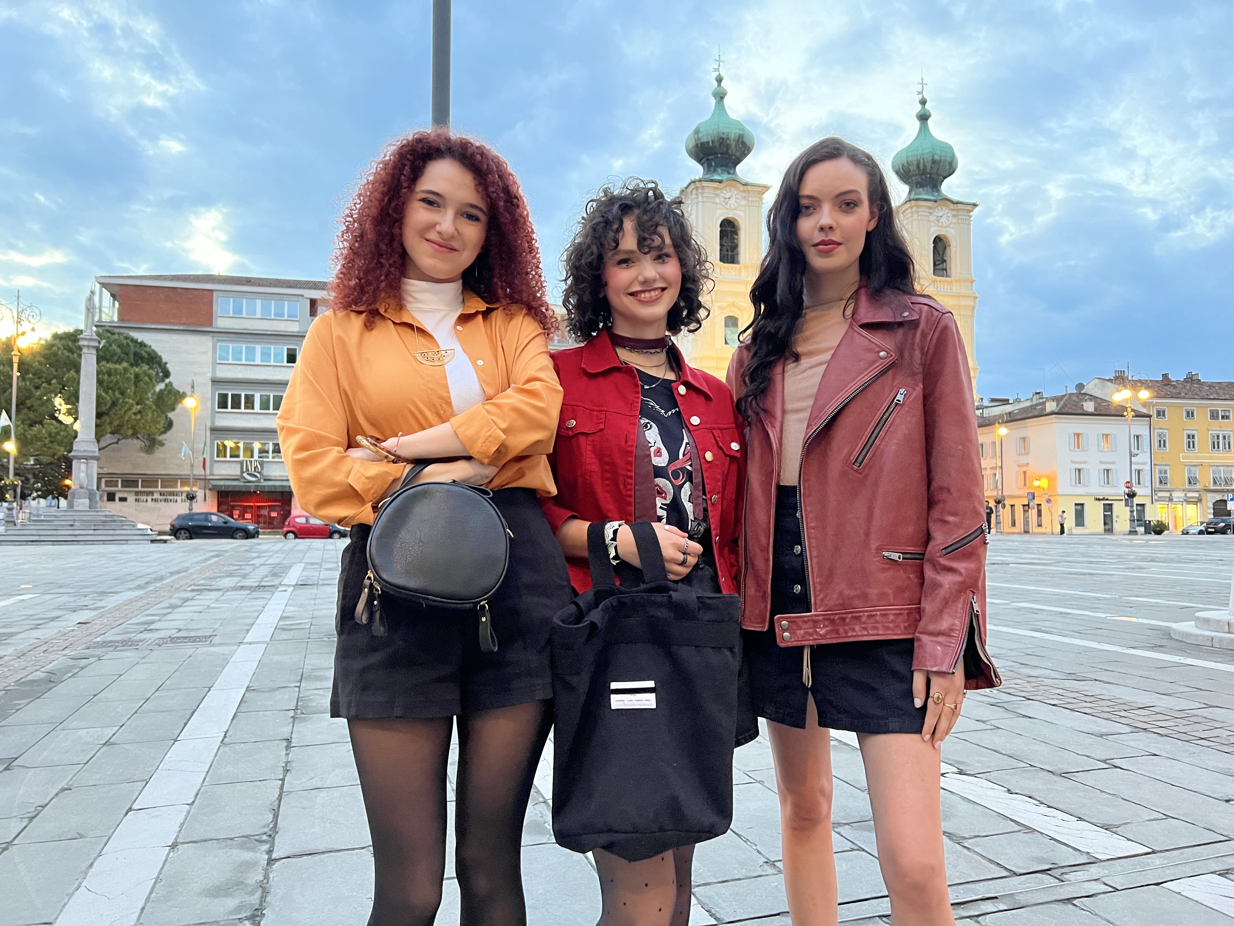 Fotonotizia – Il docufilm ‘Futuri intrecci’ della Fondazione Scuola Merletti sbarca al Festival del Cinema di Venezia 