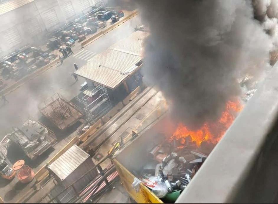 Immagine per Fiamme in una benna dei rifiuti alla Fincantieri di Monfalcone: attimi di paura nello stabilimento
