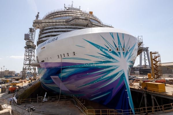 Immagine per A Monfalcone varata la ‘Norwegian Aura’, la nuova nave da crociera di Fincantieri per Norwegian Cruise Line