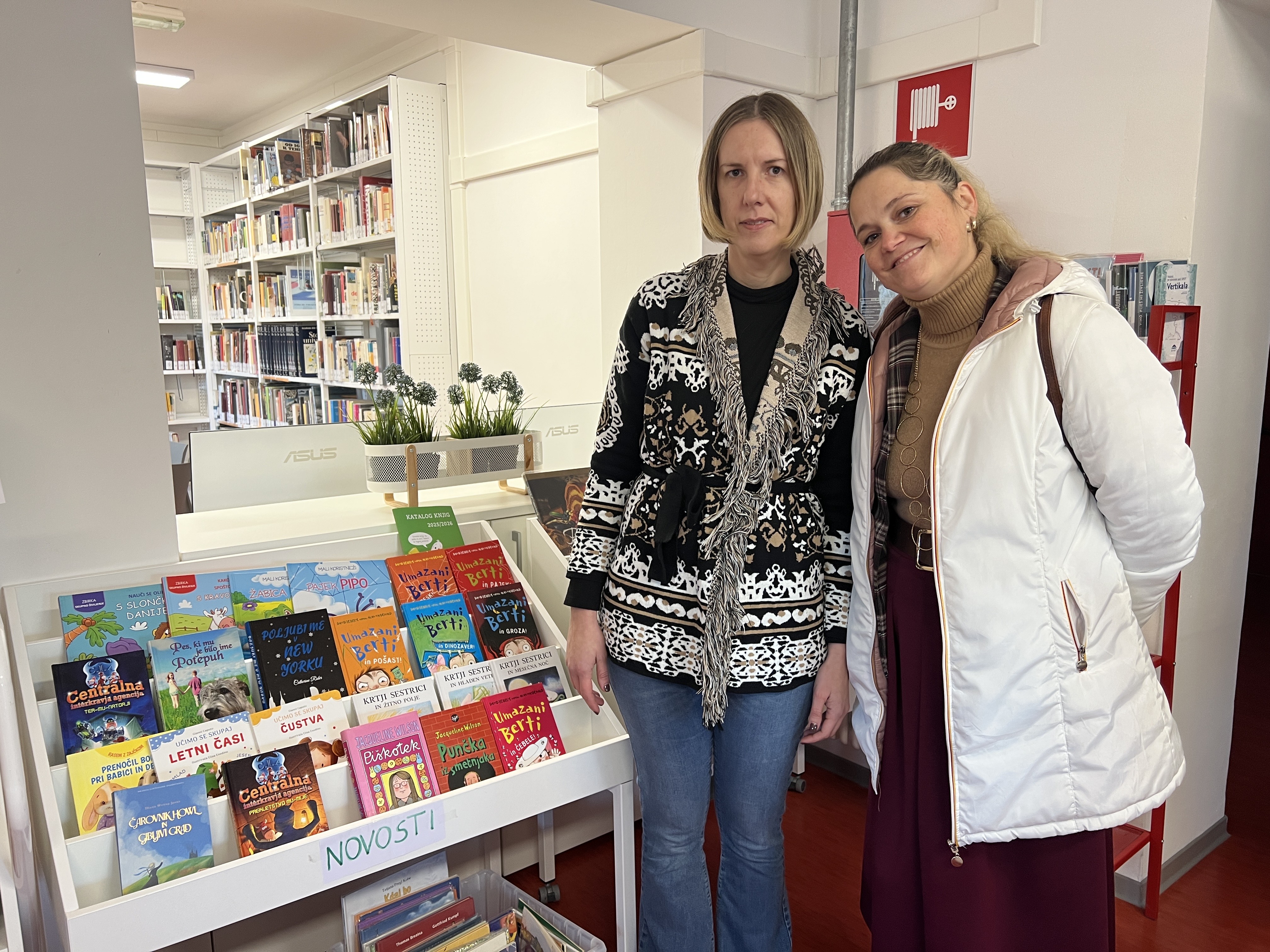 Immagine per Doberdò, l’associazione Genitori delle Scuole dona nuovi libri alla biblioteca comunale per un servizio trasversale