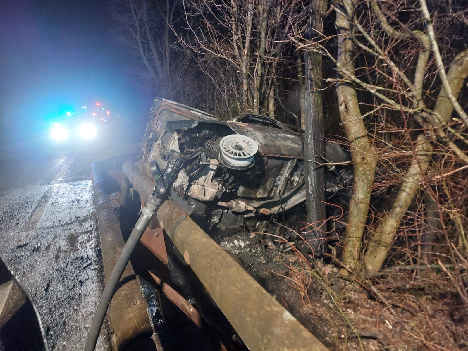 Immagine per Duino, auto supera i limiti di velocità e finisce in un fosso: tre giovani lievemente feriti