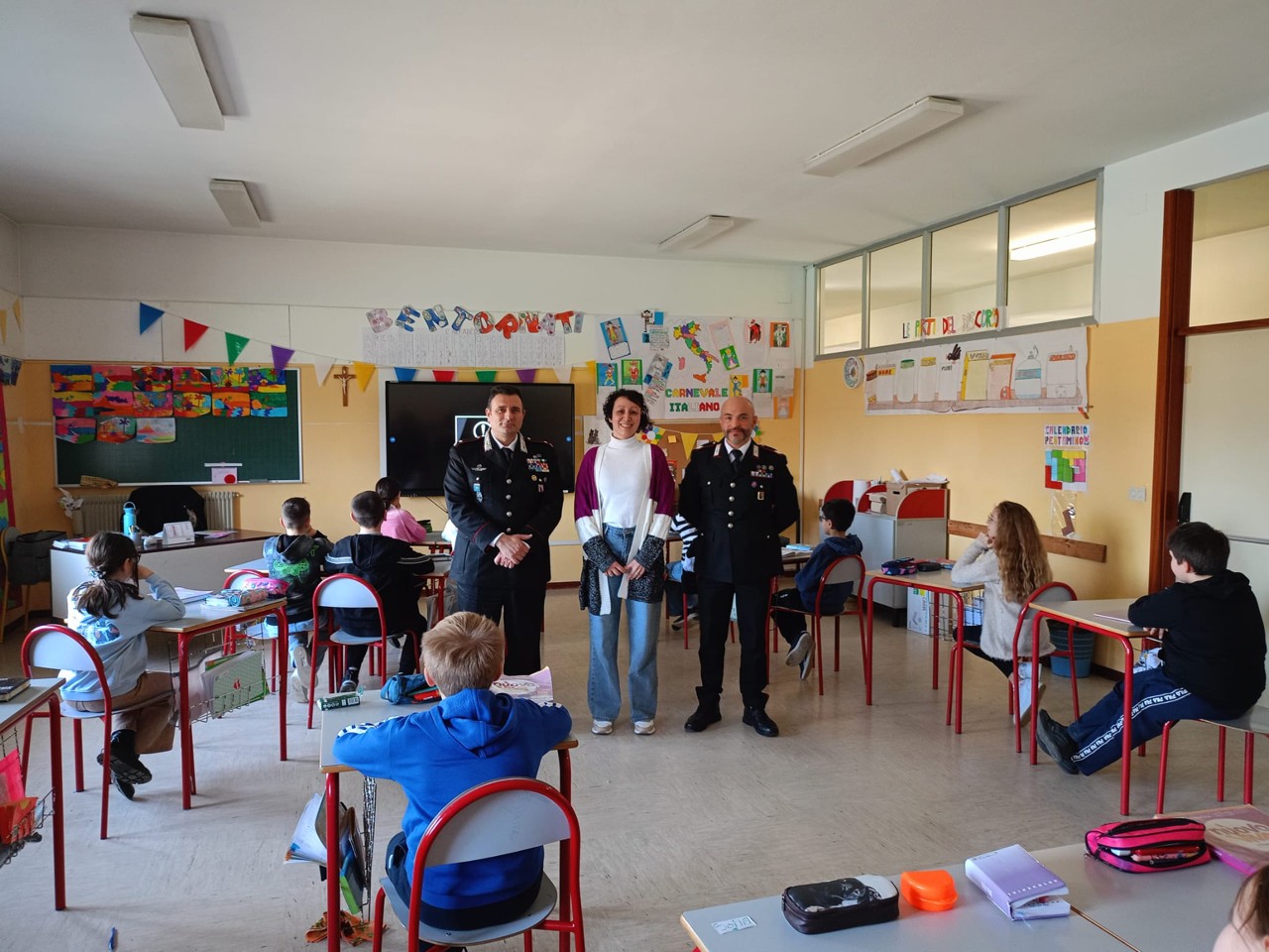 Sagrado, lezione di legalità con l'Arma per gli alunni della quinta primaria 'Giosuè Carducci'