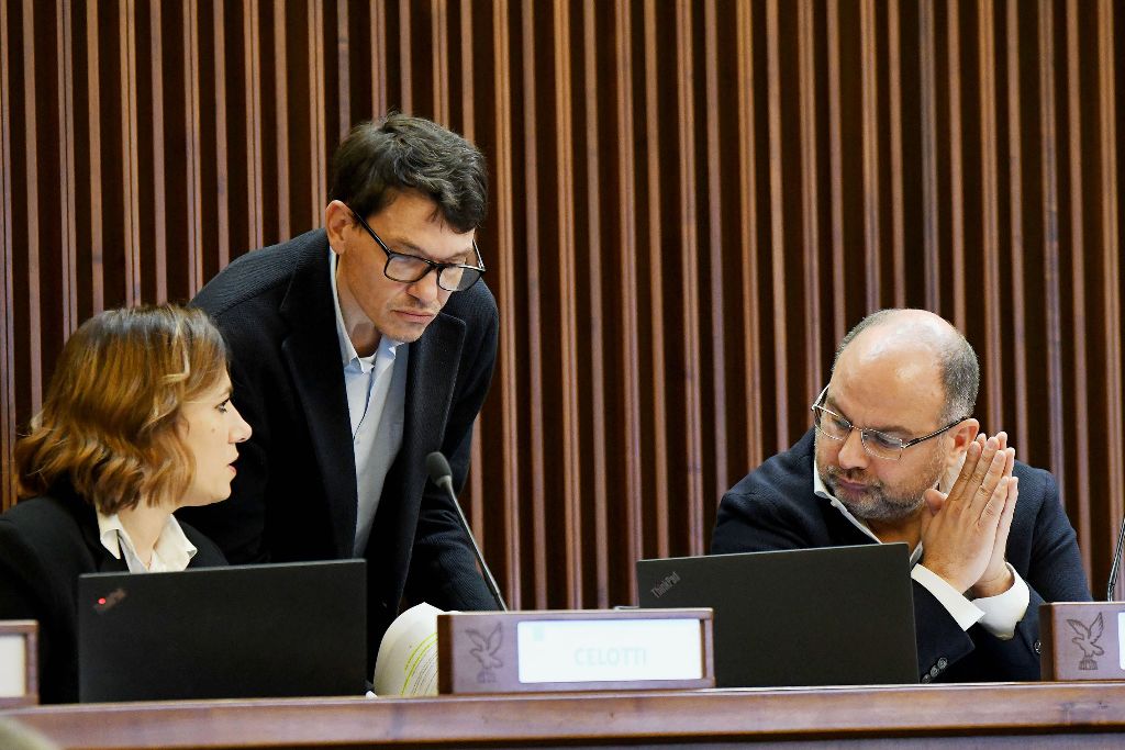 Immagine per Rete oncologica e ‘ospedali spoke’, il Pd: «No a ridimensionamenti, professionisti da tutelare»