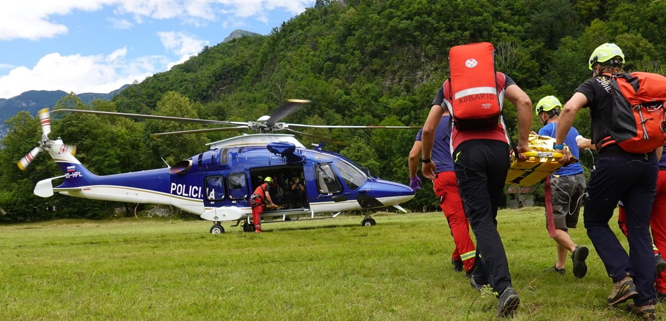 Immagine per Giornate impegnative per la polizia di Nova Gorica, incidente con una turista nel Collio e disturbo alla quiete pubblica 