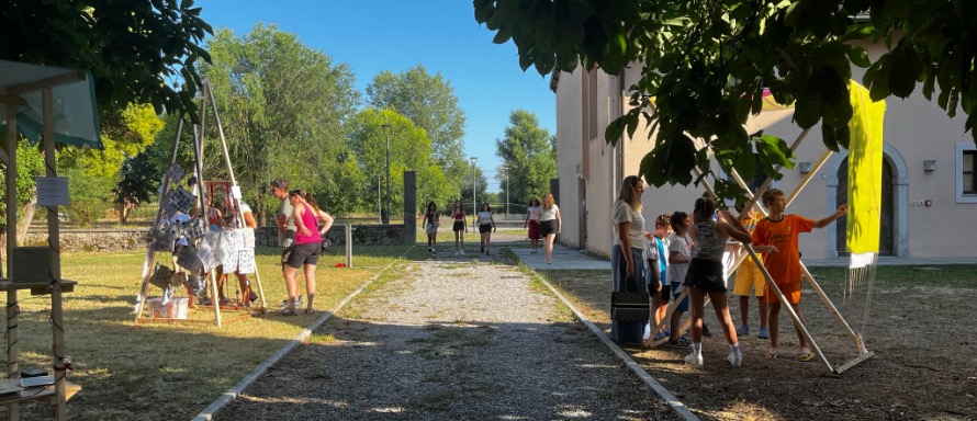 Immagine per Villesse, i giovani ridisegnano il paese con il laboratorio ‘Nuovi territori a presa rapida’
