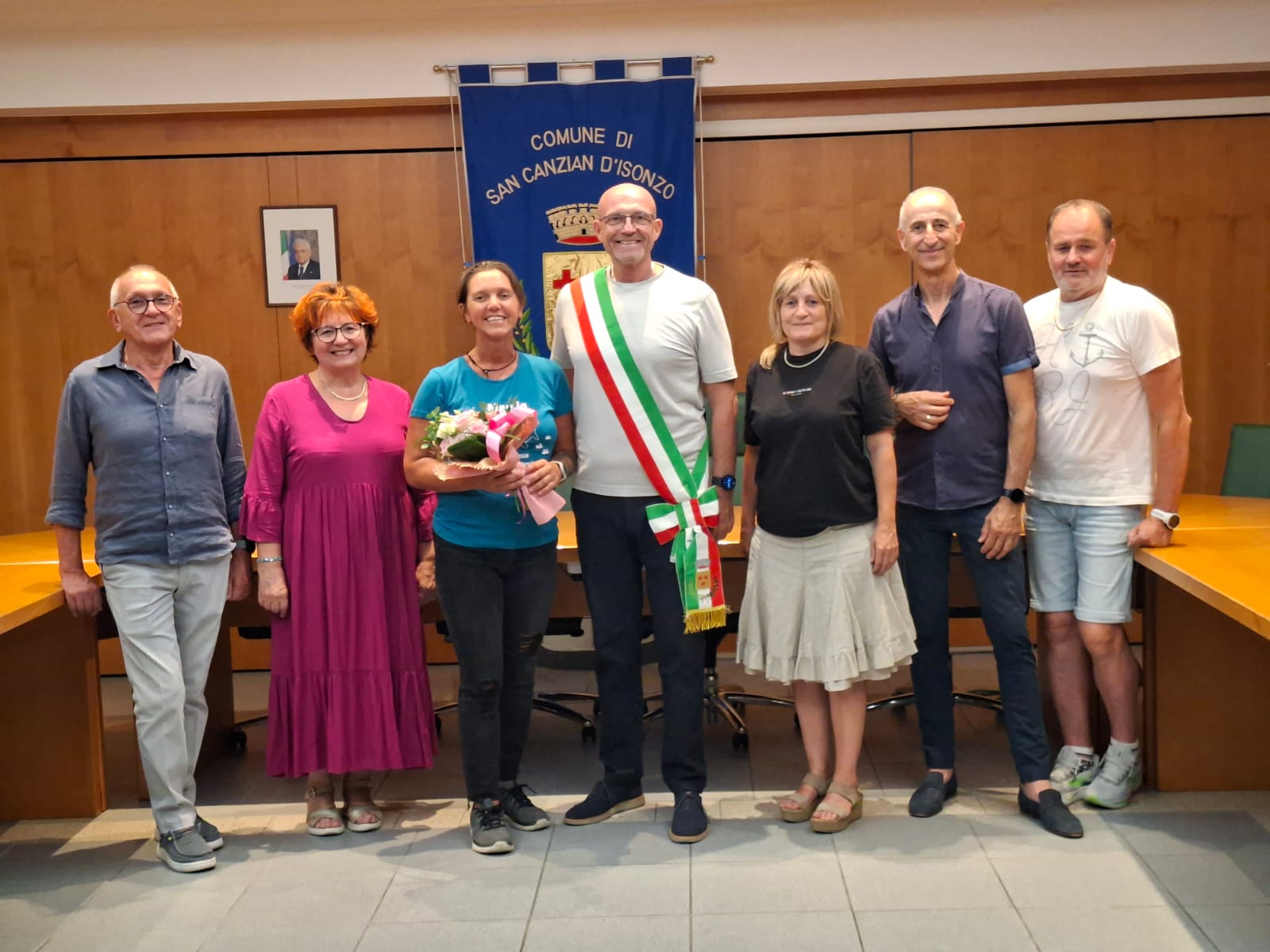 Immagine per Fotonotizia – Il Comune di San Canzian premia l’impresa di Mersia Zorzet: attraversato a nuoto lo Stretto di Messina