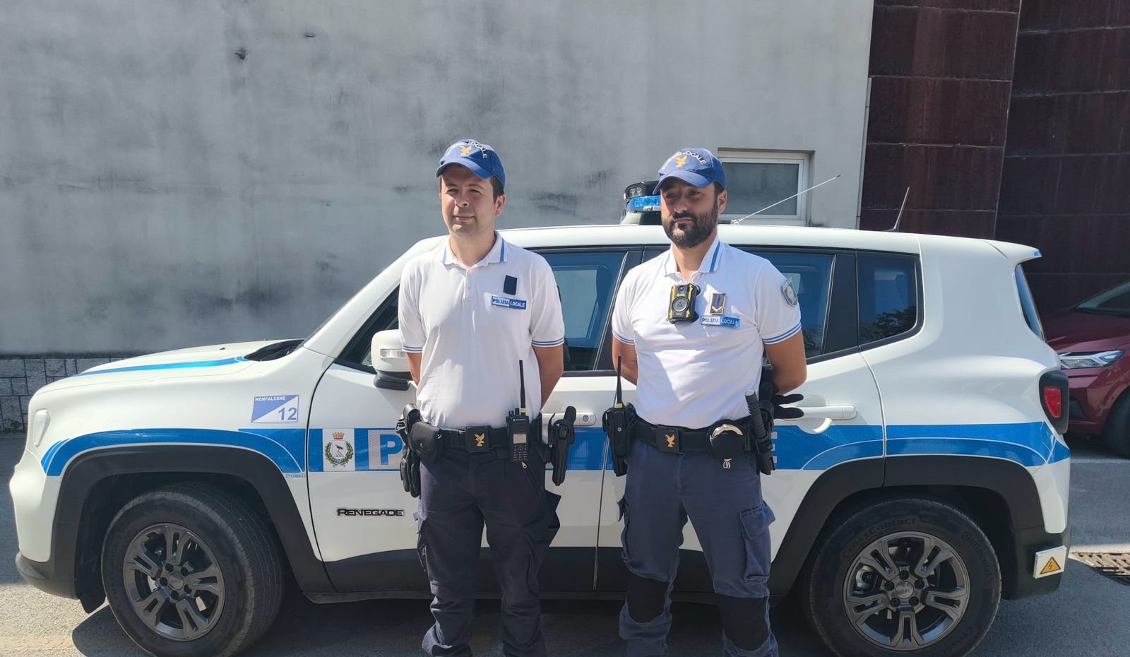 Monfalcone, parte il servizio armato della Polizia Locale. Sospeso per ora l’impiego del Taser