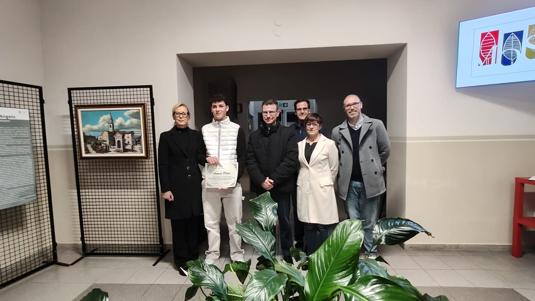 Immagine per Mossa omaggia Otto D’Angelo con l'acquisto del dipinto di Borgo di Zenta