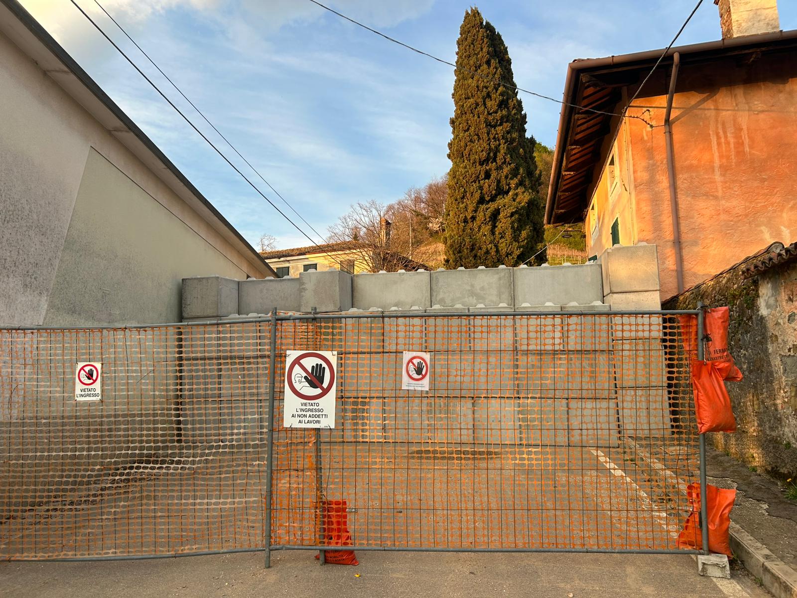 Immagine per Cessa la zona arancione, gli abitanti di Brazzano rientrano a casa