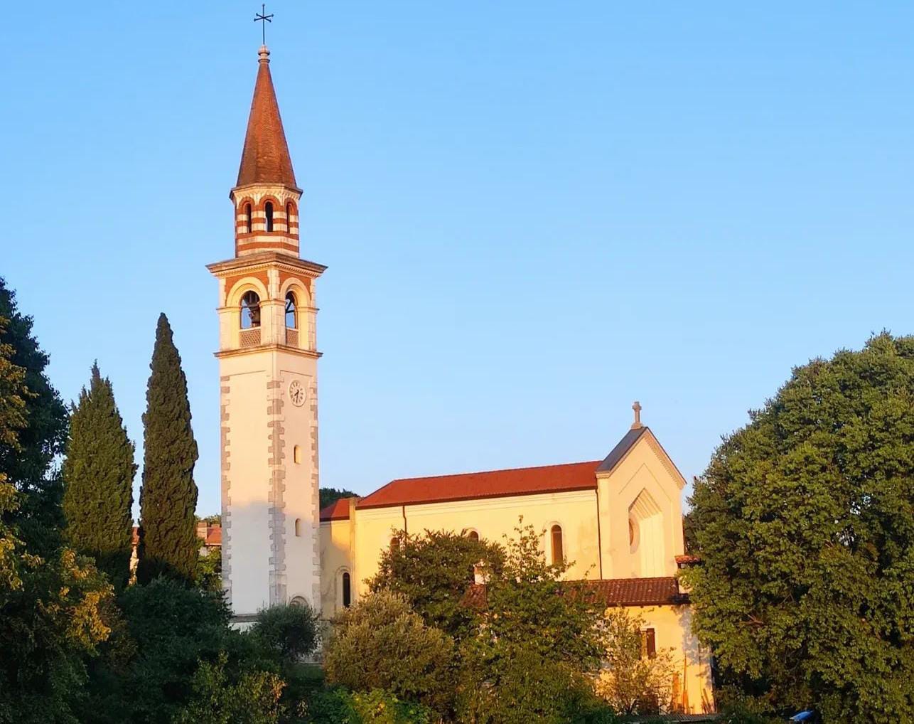 Copertina per Campanari del Goriziano in festa a San Martino del Carso. Il campanile compie 100 anni