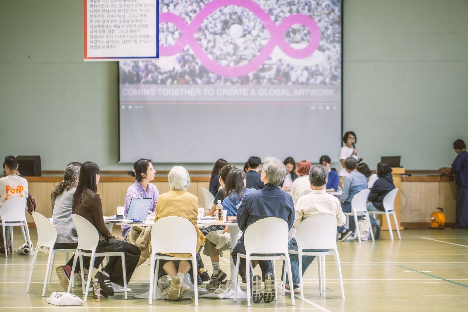 Immagine per Rileggere la democrazia con la partecipazione, arriva a Gorizia il Forum Democratico di Pistoletto
