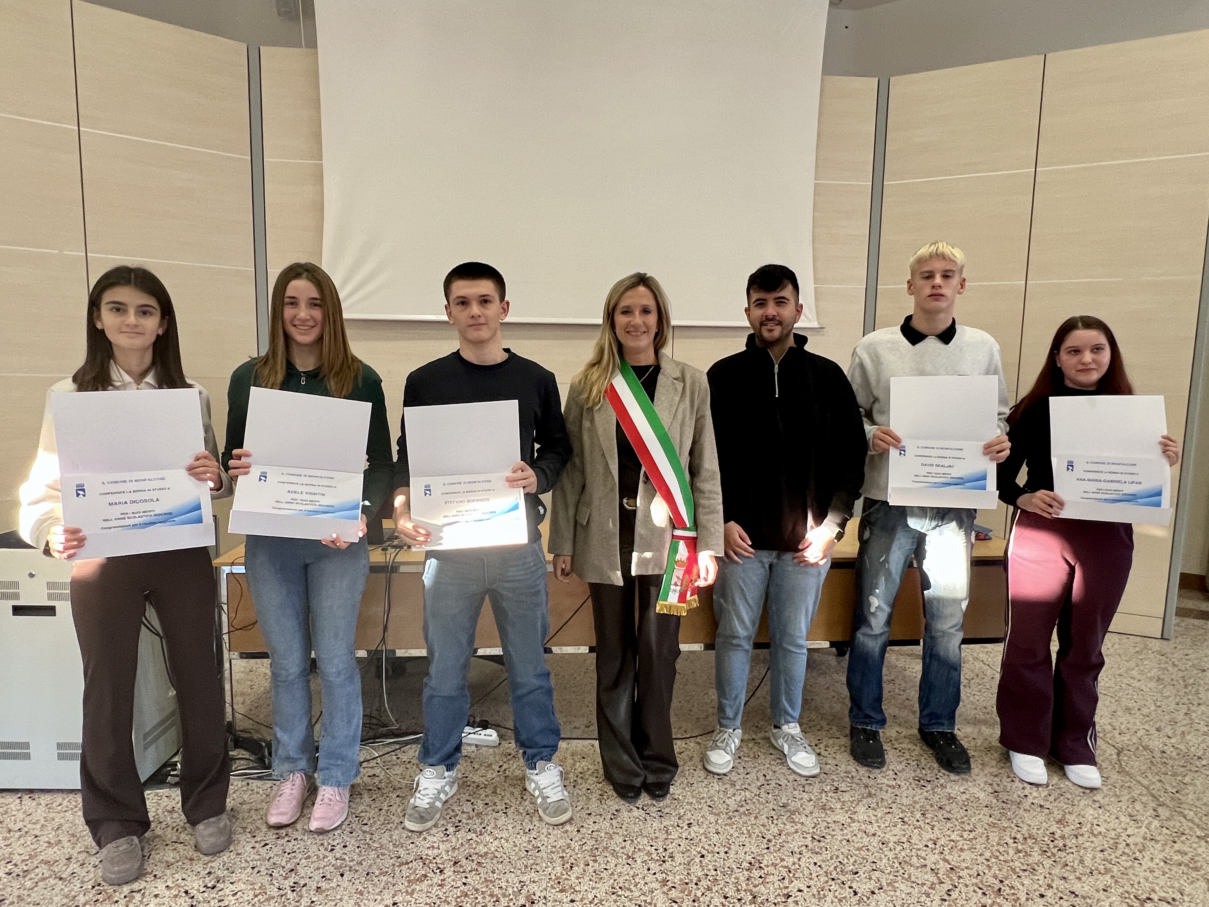 Immagine per Il comune di Monfalcone premia il talento dei giovani studenti del territorio
