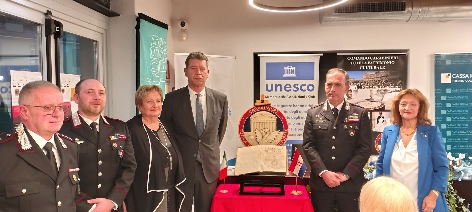 Immagine per Gorizia, i Carabinieri per la tutela del patrimonio culturale restituiscono all'Arcidiocesi di Gorizia sei epistole manoscritte del 19esimo secolo 