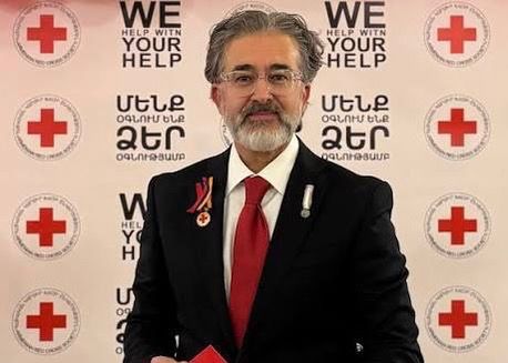 Gorizia, Ibrahim Malla racconta la sua ‘Arte e umanità’ tra fotografia e volontariato nella Croce Rossa