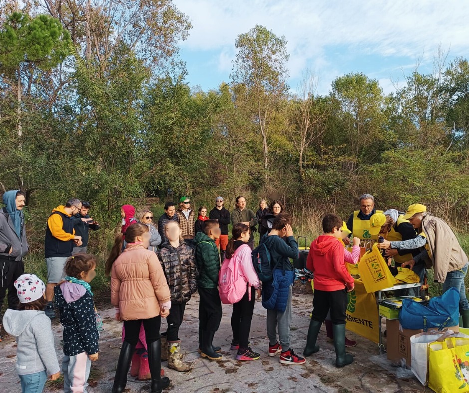 Immagine per Al Lido delle Conchiglie di Fossalon il desiderio della piccola Lara diventa realtà con ‘Puliamo il Mondo’