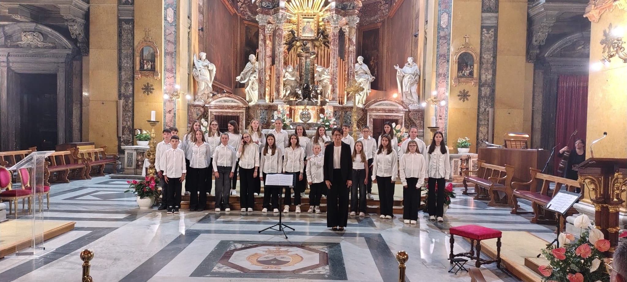 Immagine per Fotonotizia – Il coro giovanile del Centro di educazione musicale Emil Komel si esibisce in Vaticano