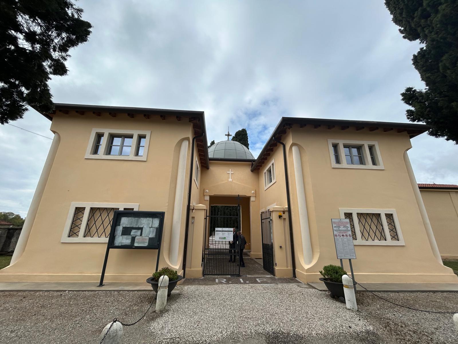 Immagine per Gorizia, completati i lavori di riqualificazione del cimitero di Lucinico. 240 nuovi loculi e spazi accessibili