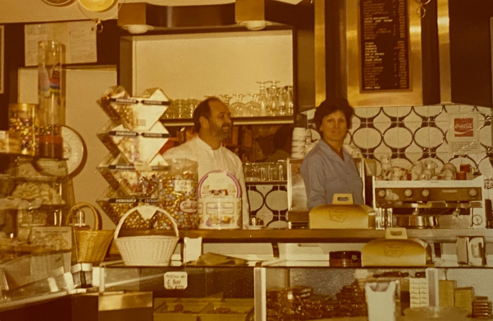 Ronchi, la Pasticceria Rossitti diventa Locale Storico festeggiando i suoi 60 anni di attività