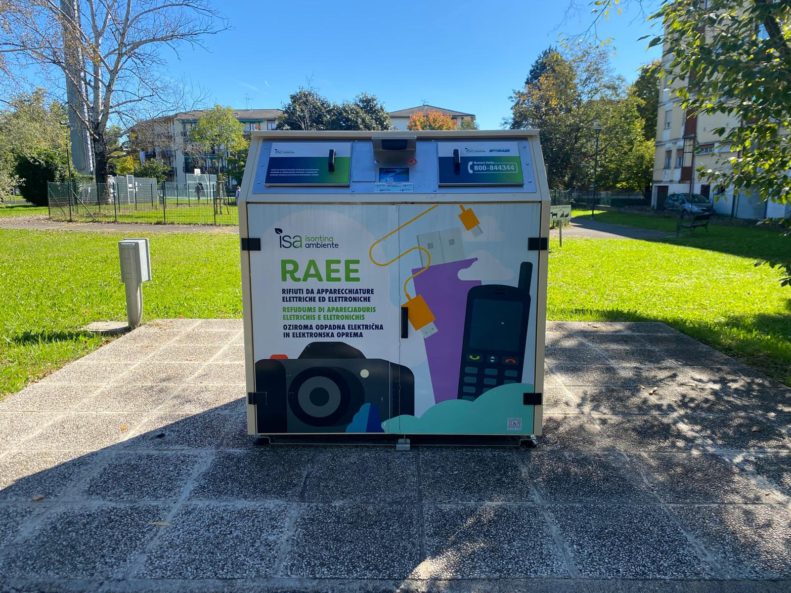 Immagine per Così si raccolgono i rifiuti elettrici ed elettronici, 8 cassonetti speciali tra Gorizia e Monfalcone