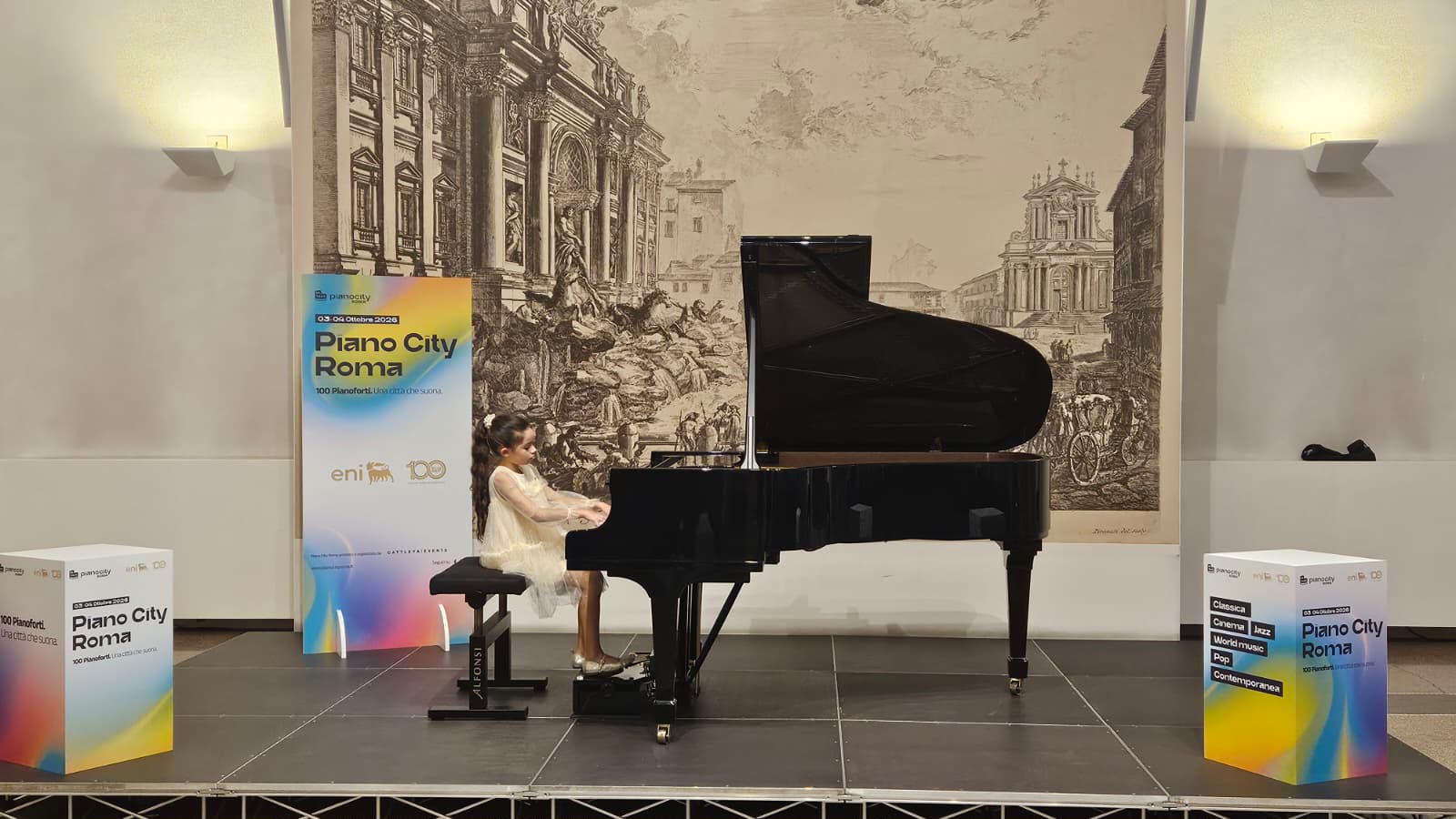 Immagine per Romans d’Isonzo, Stella Esposito incanta Roma con il suo pianoforte 