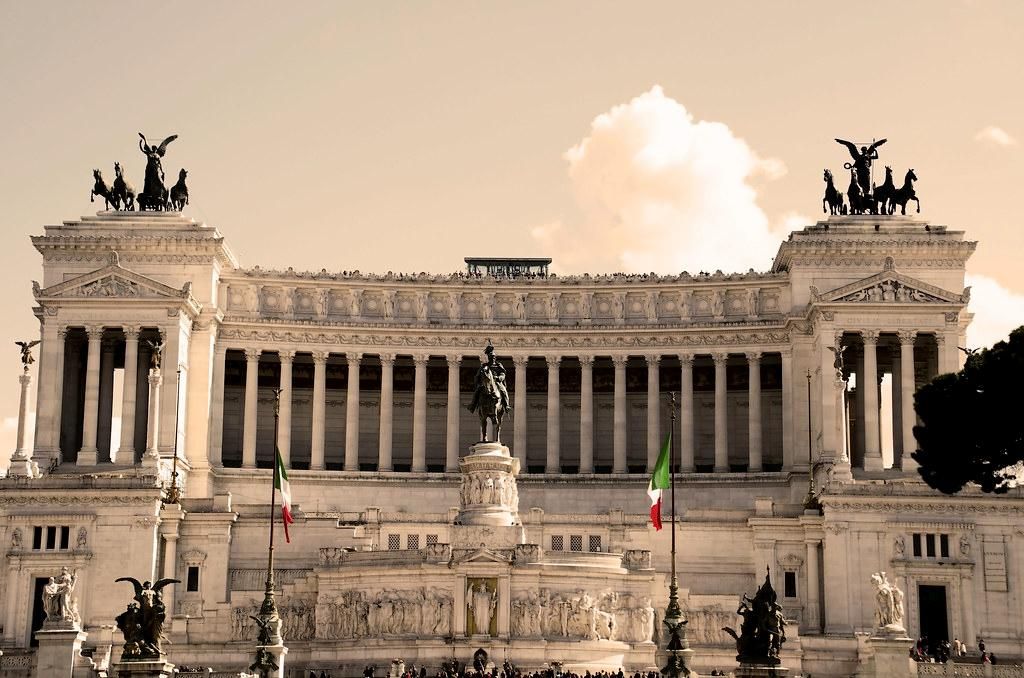 Immagine per Si muovono le cittadinanze per il Milite Ignoto. E c'è chi la propone anche per il Partigiano Ignoto